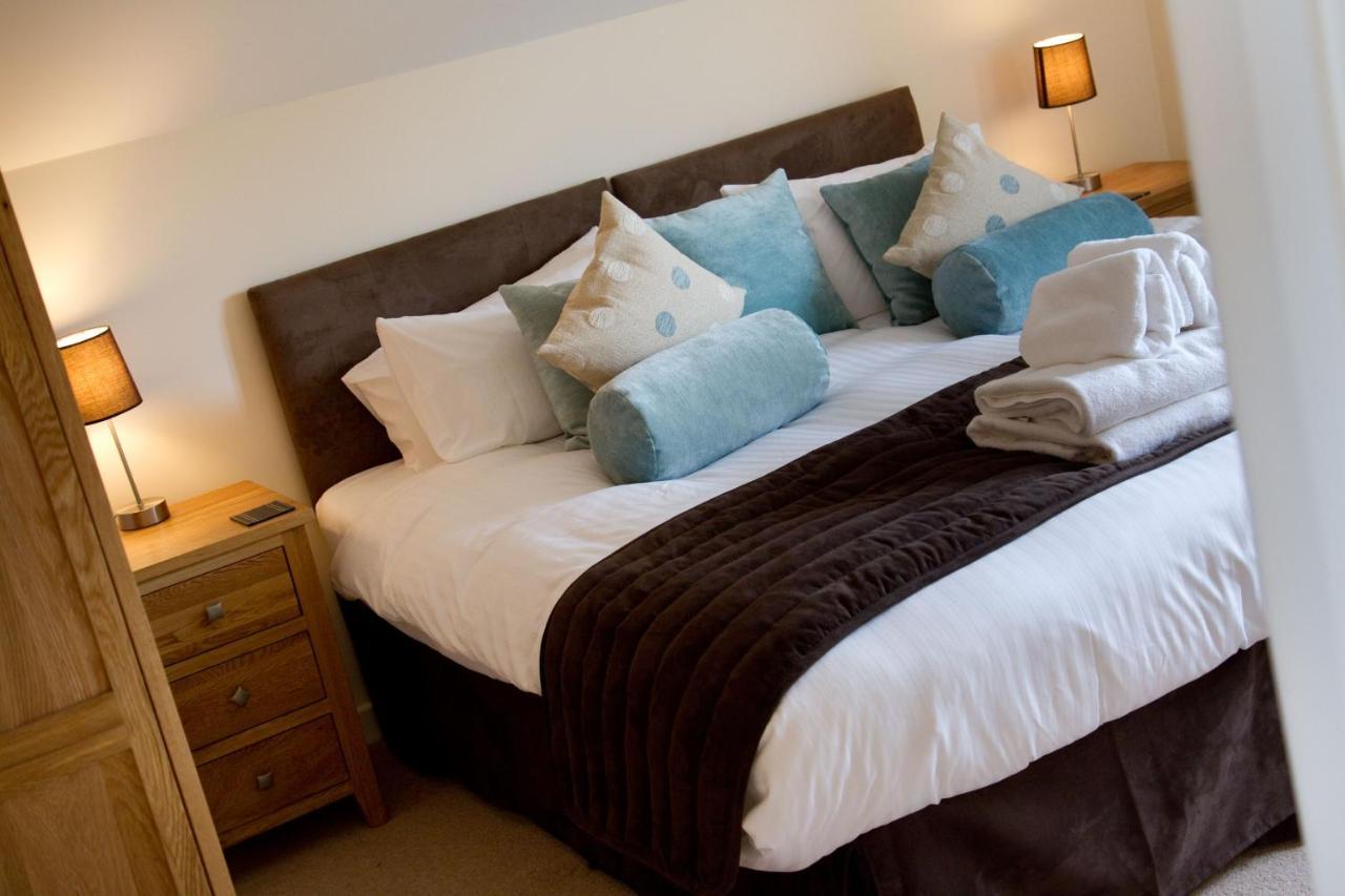 Skylark Sleeps 8 Private Hot Tub & Dogs Welcome Nr Padstow, Resort Pool Bar & Watersports سانت كولوم ميجُر المظهر الخارجي الصورة